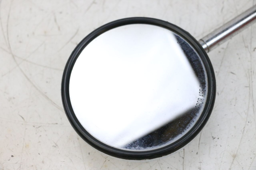 photo de LINKER SPIEGEL PIAGGIO VESPA GTS SUPER IE 125 (2009 - 2016) - Zoom auf Gebrauchszustand