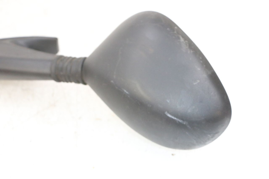 photo de SPIEGEL LINKS PIAGGIO X8 125 (2004 - 2007) - Details der Befestigungspunkte