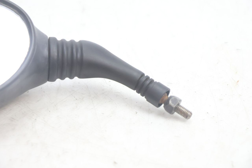 photo de SPIEGEL LINKS YAMAHA YP MAJESTY 125 (2002 - 2006) - Zoom auf Gebrauchszustand