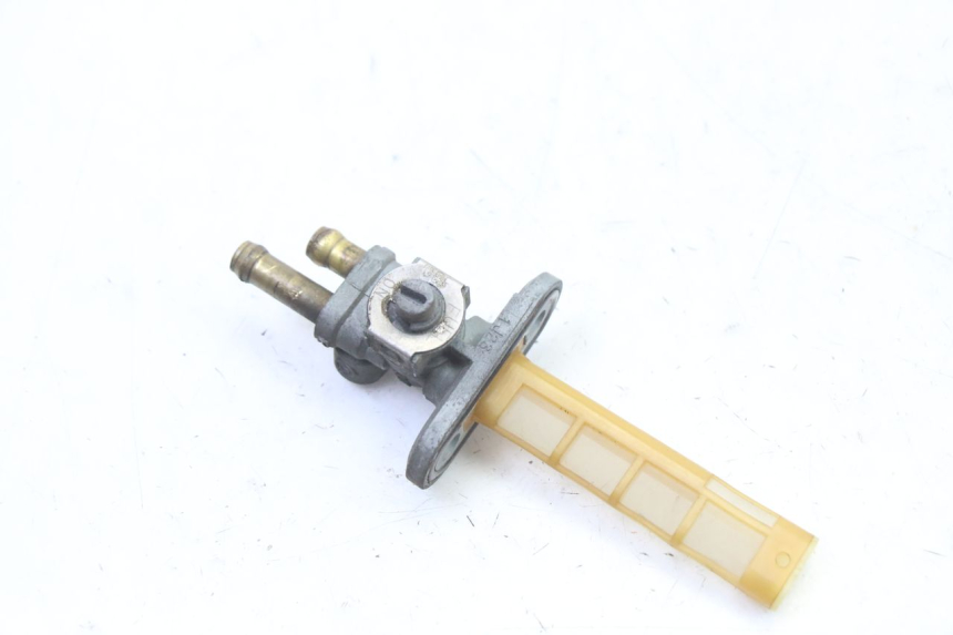 photo de BENZINHAHN SUZUKI GS GSE 500 (2001 - 2003) - Weitere Ansicht des Artikels