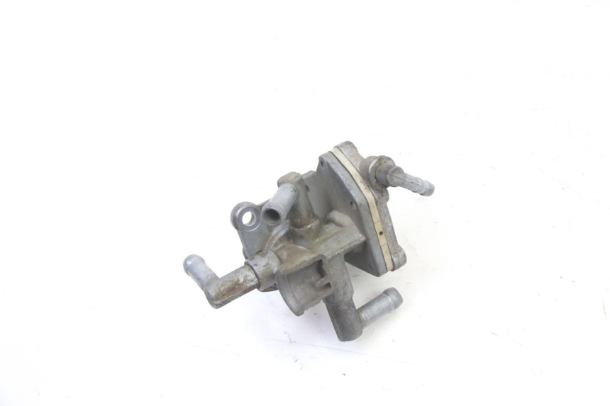 photo de BENZINHAHN SUZUKI GS GSE 500 (2001 - 2003) - Oberflächenzustand und Material