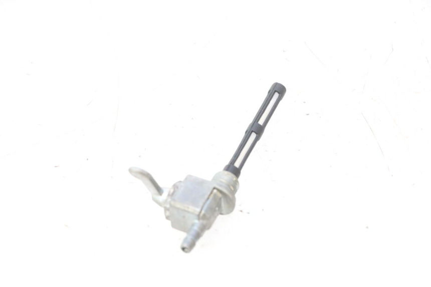 photo de BENZINHAHN PEUGEOT LUDIX BLASTER 50 (2006 - 2014) - Zoom auf Gebrauchszustand