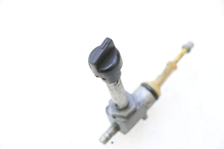 photo de BENZINHAHN PEUGEOT LUDIX PRO 2T 50 (2010 - 2017) - Detailansicht des Bauteils