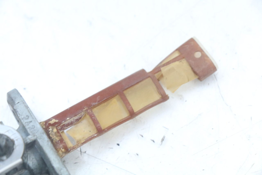 photo de BENZINHAHN SUZUKI GS F 500 (2004 - 2007) - Zoom auf Gebrauchszustand