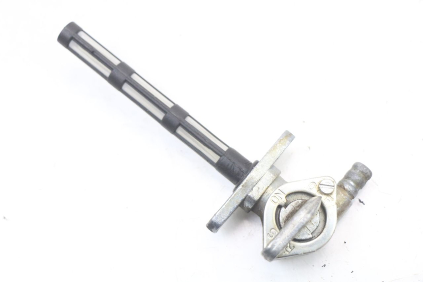 photo de BENZINHAHN SUZUKI VL INTRUDER 125 (2004 - 2007) - Hauptansicht