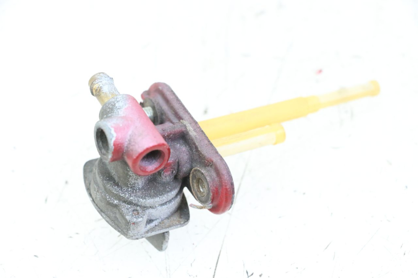 photo de BENZINHAHN YAMAHA XVS DRAG STAR DRAGSTAR 650 (1997 - 2007) - Technische Nahaufnahme