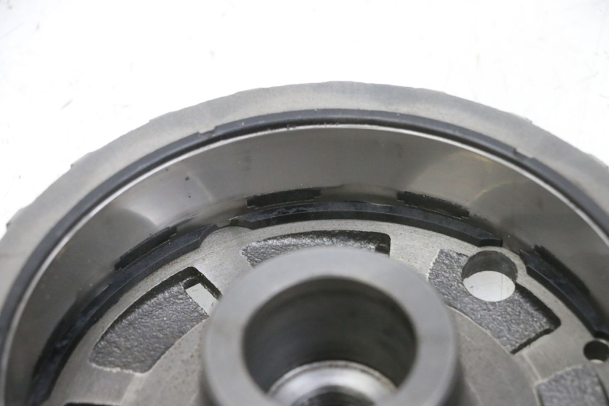 photo de LÄUFER  SUZUKI BURGMAN 650 (2013 - 2020) - Detailansicht des Bauteils