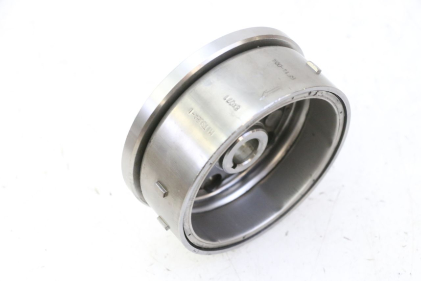 photo de LÄUFER  HONDA CBF 125 (2009 - 2015) - Alternative Perspektive