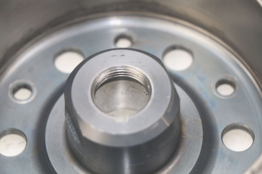 photo de ROTOR HONDA CBR RR FIREBLADE 900 (1992 - 1994) - Technische Nahaufnahme