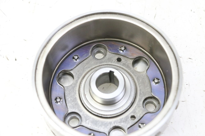 photo de ROTOR HONDA FES S-WING SWING ABS 125 (2007 - 2015) - Details der Befestigungspunkte