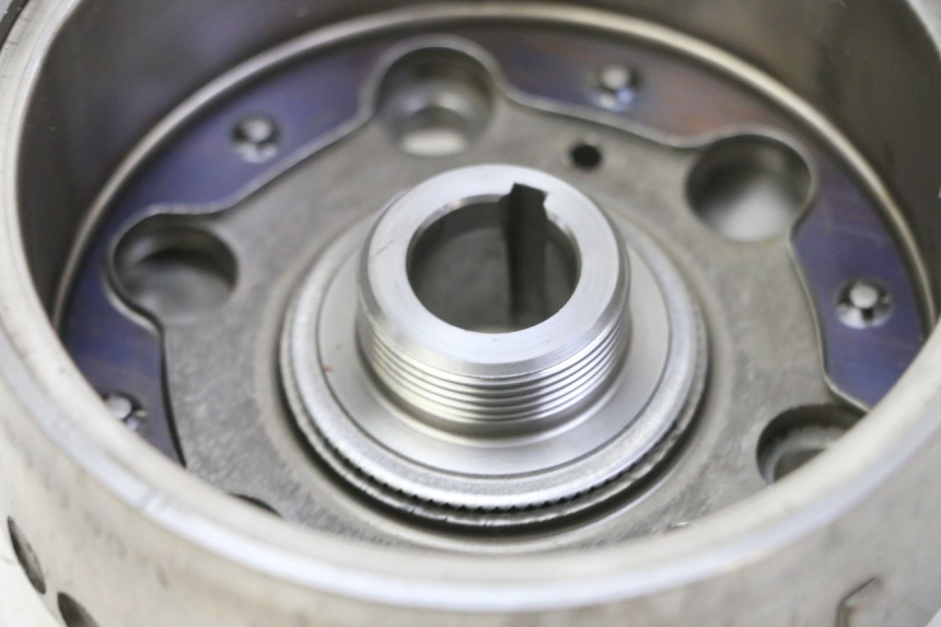 photo de ROTOR HONDA FES S-WING SWING ABS 125 (2007 - 2015) - Oberflächenzustand und Material