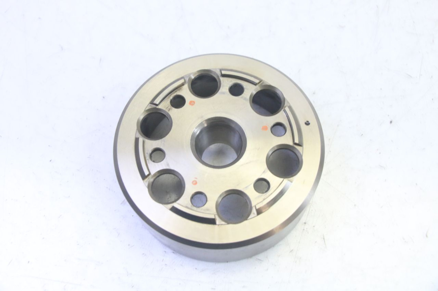 photo de LÄUFER  YAMAHA FZ6 N FAZER 600 (2004 - 2006) - Detailansicht des Bauteils