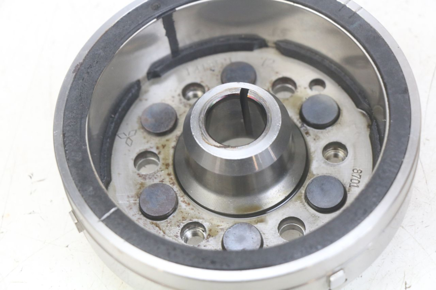 photo de STATOR YAMAHA FZS FAZER 600 (1998 - 2001) - Detailansicht des Bauteils