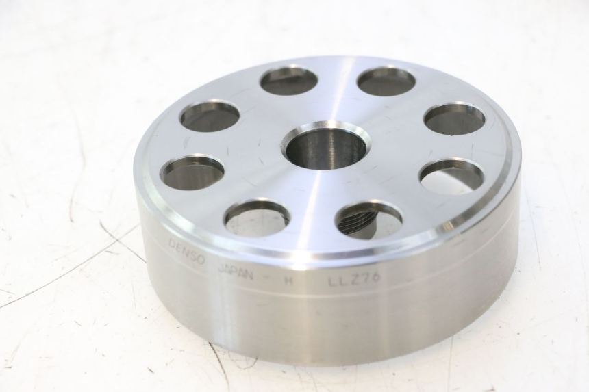 photo de LÄUFER  SUZUKI GSR 600 (2005 - 2012) - Detailansicht des Bauteils