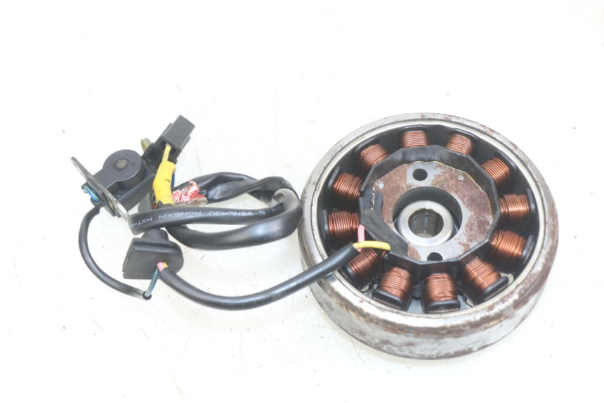 photo de ROTOR STATOR KYMCO AGILITY NAKED RENOUVO 2T 50 (2011 - 2018) - Detailansicht des Bauteils