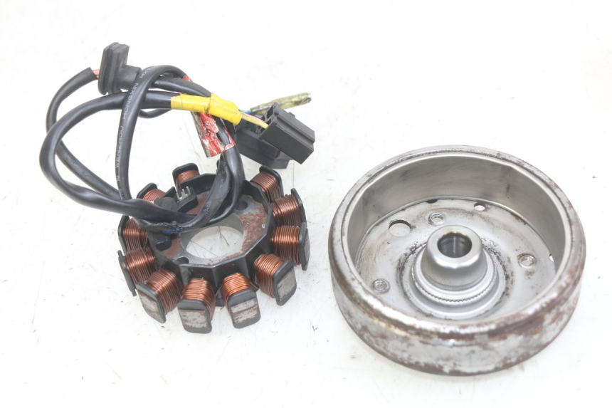 photo de ROTOR STATOR KYMCO AGILITY NAKED RENOUVO 2T 50 (2011 - 2018) - Technische Nahaufnahme