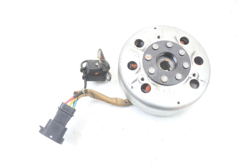 photo de LICHTMASCHINE APRILIA SR MOTARD 50 (2012 - 2018) - Zoom auf Gebrauchszustand