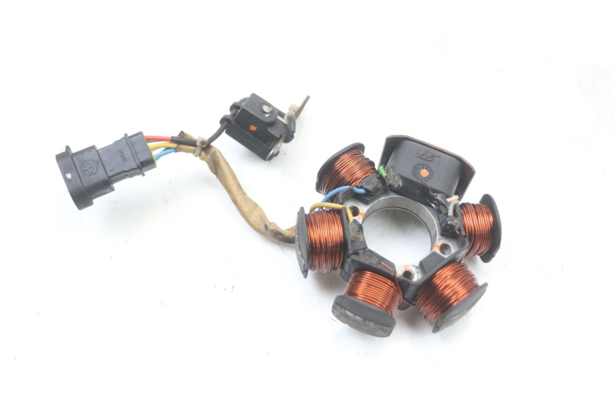 photo de LICHTMASCHINE APRILIA SR MOTARD 50 (2012 - 2018) - Geprüftes Gebrauchtteil