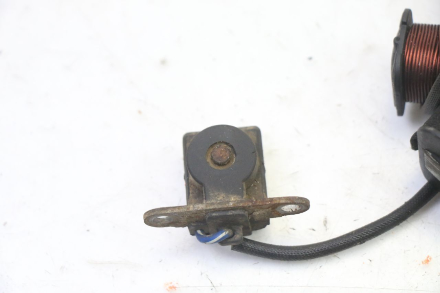 photo de LICHTMASCHINE KEROX BAZOOKA 110 - Details der Befestigungspunkte