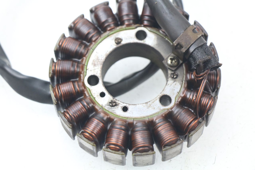 photo de LICHTMASCHINE PIAGGIO BEVERLY 500 (2003 - 2007) - Gesamtansicht des Produkts