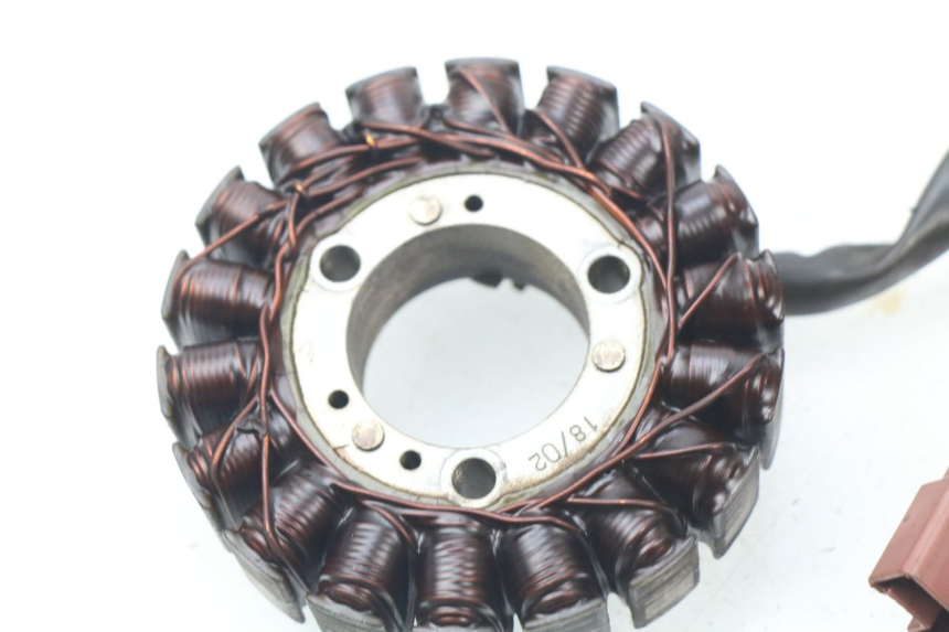 photo de LICHTMASCHINE PIAGGIO BEVERLY 500 (2003 - 2007) - Kennzeichnungen und Originalreferenzen