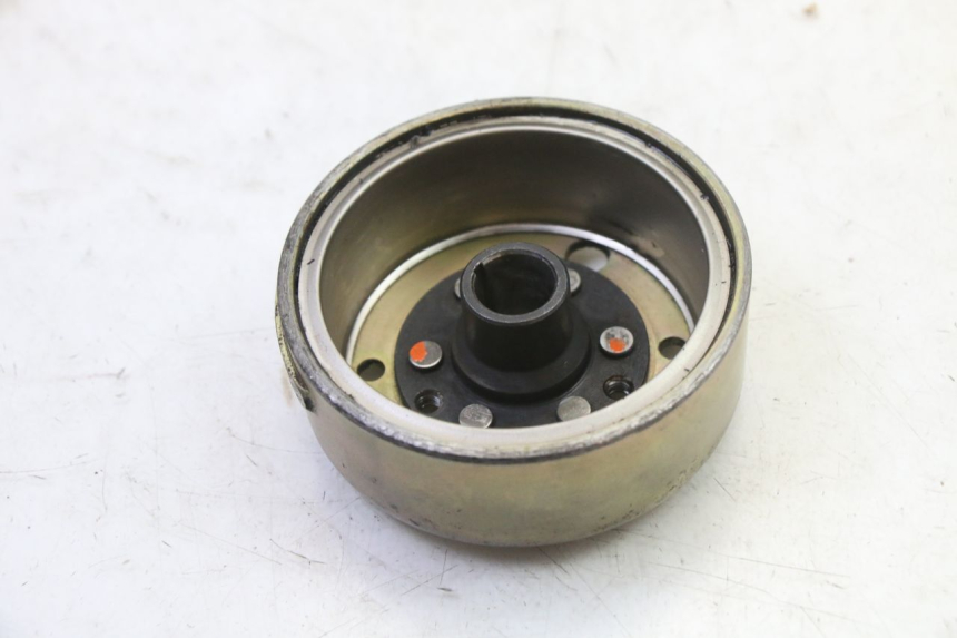 photo de LICHTMASCHINE MASH BIBOP 2T 50 (2013 - 2018) - Details der Befestigungspunkte