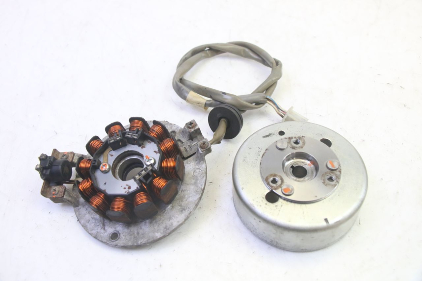 photo de ROTOR STATOR MBK BOOSTER SPIRIT 50 (2004 - 2017) - Hauptansicht