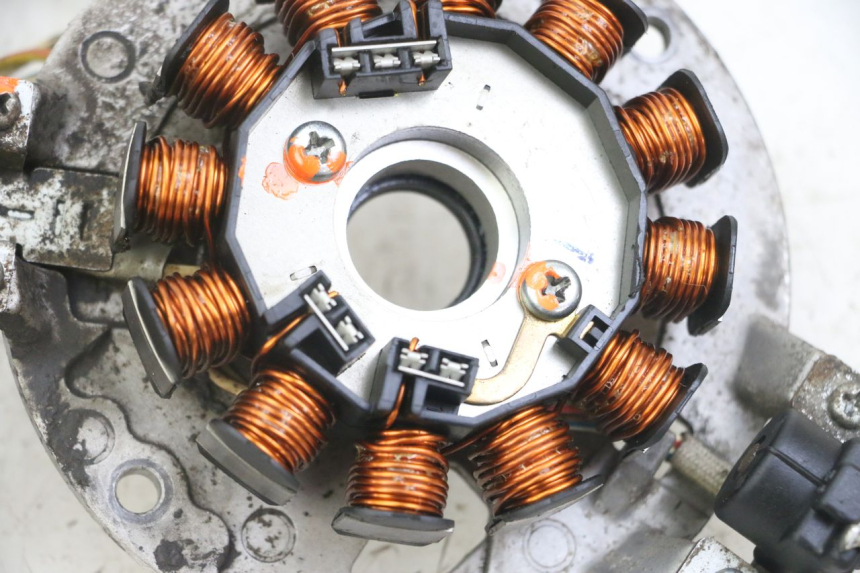 photo de ROTOR STATOR MBK BOOSTER SPIRIT NAKED 50 (2004 - 2017) - Weitere Ansicht des Artikels