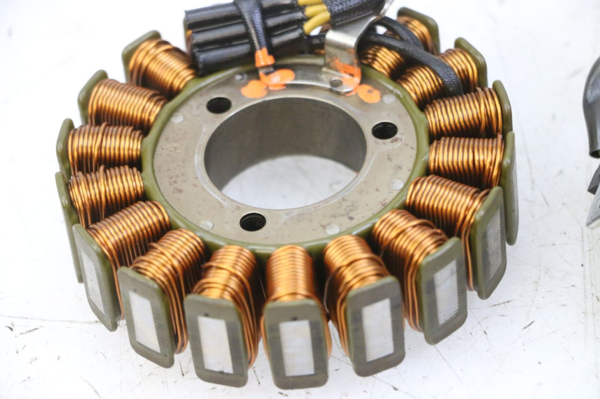 photo de ROTOR STATOR SUZUKI BURGMAN 125 (2007 - 2014) - Kennzeichnungen und Originalreferenzen