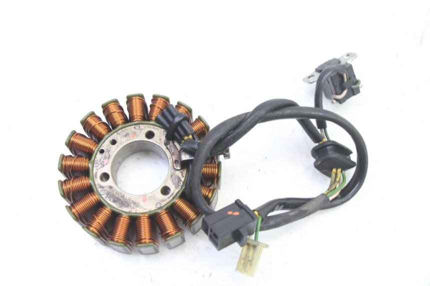 photo de ROTOR STATOR SUZUKI BURGMAN 125 (2007 - 2014) - Details der Befestigungspunkte