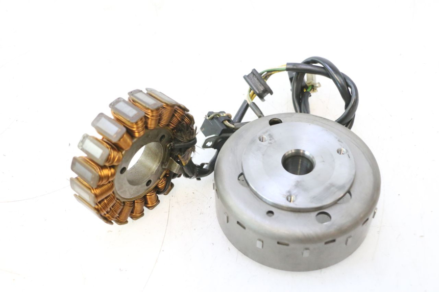 photo de ROTOR STATOR SUZUKI BURGMAN 125 (2007 - 2014) - Alternative Perspektive