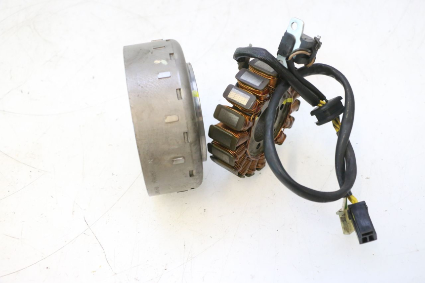 photo de ROTOR STATOR SUZUKI BURGMAN 125 (2007 - 2014) - Details der Befestigungspunkte