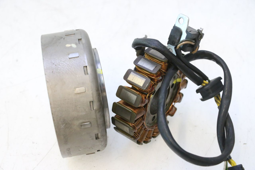 photo de ROTOR STATOR SUZUKI BURGMAN 125 (2007 - 2014) - Oberflächenzustand und Material