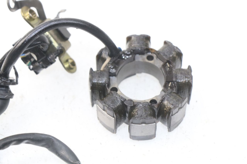 photo de LICHTMASCHINE HONDA CRF CR-F 450 (2001 - 2005) - Weitere Ansicht des Artikels