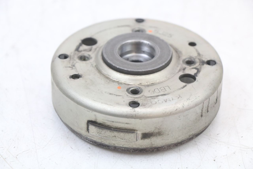 photo de ROTOR STATOR KYMCO DINK 4T 50 (2007 - 2018) - Alternative Perspektive