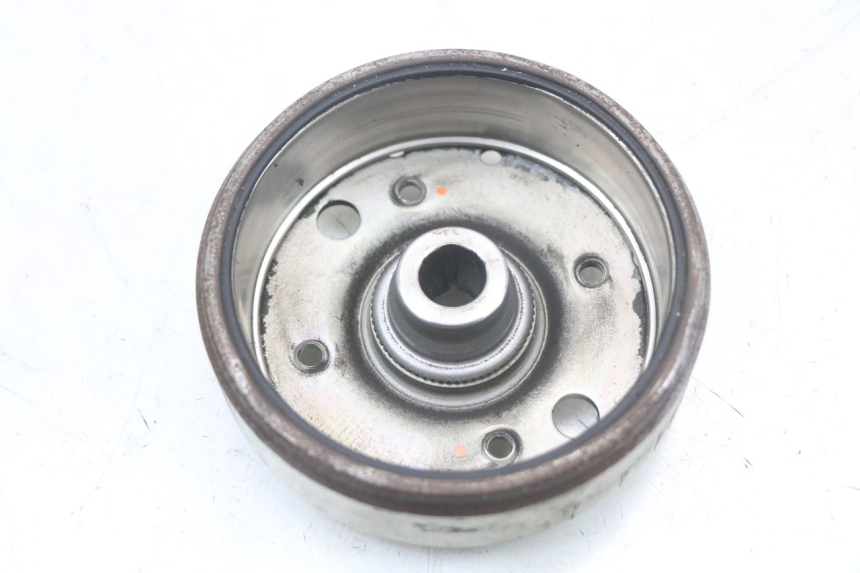 photo de ROTOR STATOR KYMCO DINK 4T 50 (2007 - 2018) - Technische Nahaufnahme