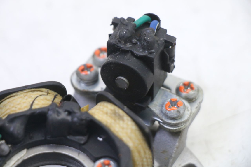 photo de ROTOR STATOR BSE DIRTBIKE PH10L 125 - Details der Befestigungspunkte