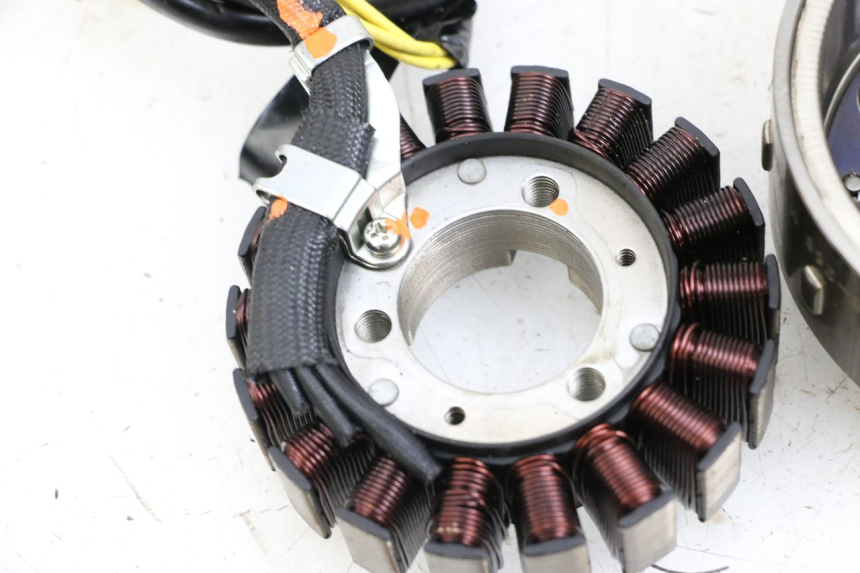 photo de ROTOR STATOR HONDA FES S-WING SWING ABS 125 (2007 - 2015) - Geprüftes Gebrauchtteil