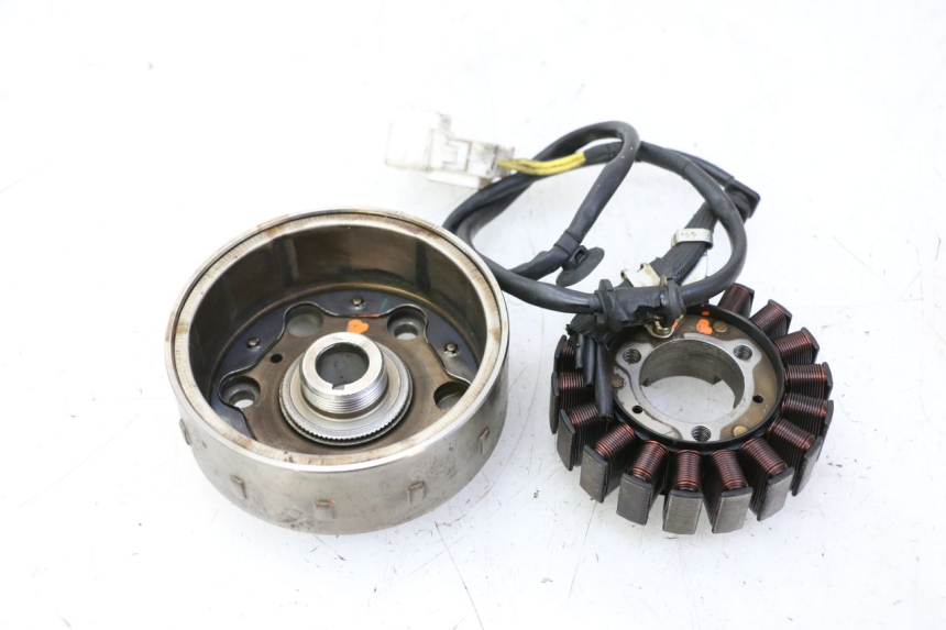 photo de ROTOR STATOR HONDA FES S-WING SWING ABS 125 (2007 - 2015) - Hauptansicht