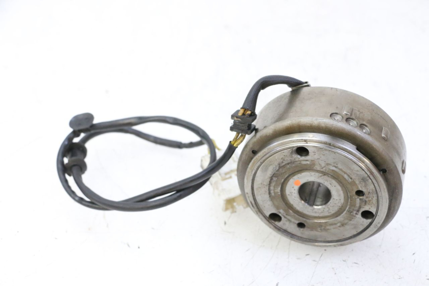 photo de ROTOR STATOR HONDA FES S-WING SWING ABS 125 (2007 - 2015) - Zoom auf Gebrauchszustand