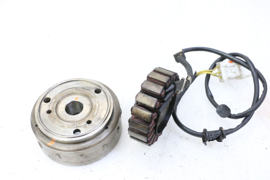 photo de ROTOR STATOR HONDA FES S-WING SWING ABS 125 (2007 - 2015) - Kennzeichnungen und Originalreferenzen