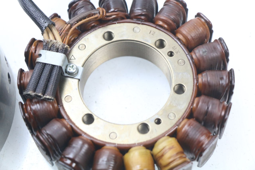 photo de ROTOR STATOR YAMAHA FJR ABS 1300 (2006 - 2012) - Alternative Perspektive