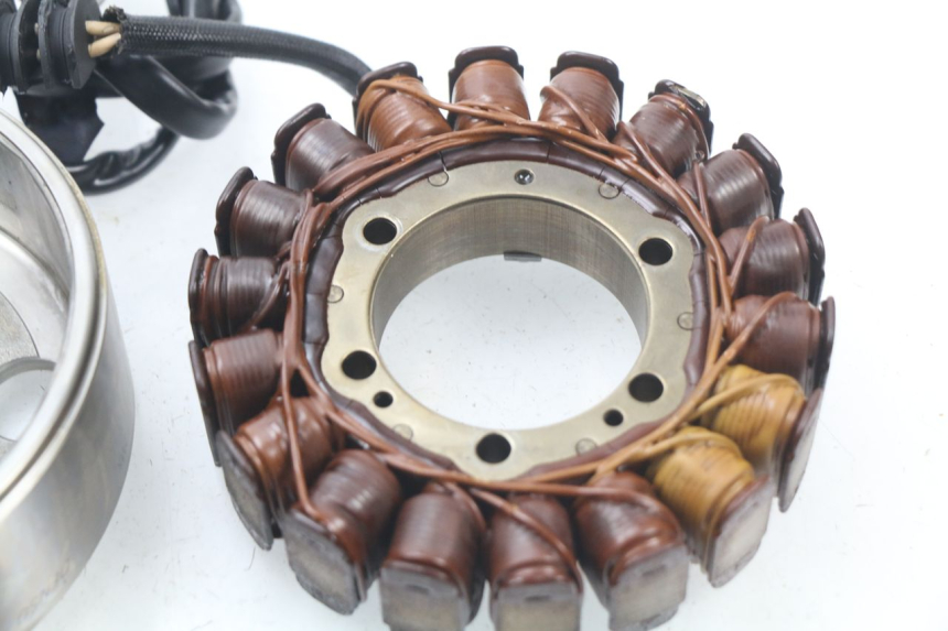 photo de ROTOR STATOR YAMAHA FJR ABS 1300 (2006 - 2012) - Oberflächenzustand und Material