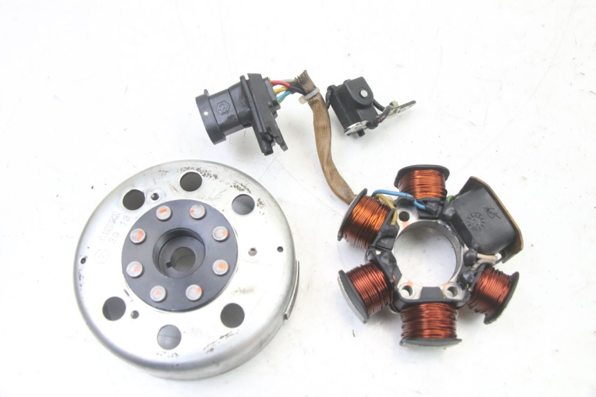 photo de ROTOR STATOR PIAGGIO FLY 2T 50 (2004 - 2017) - Hauptansicht