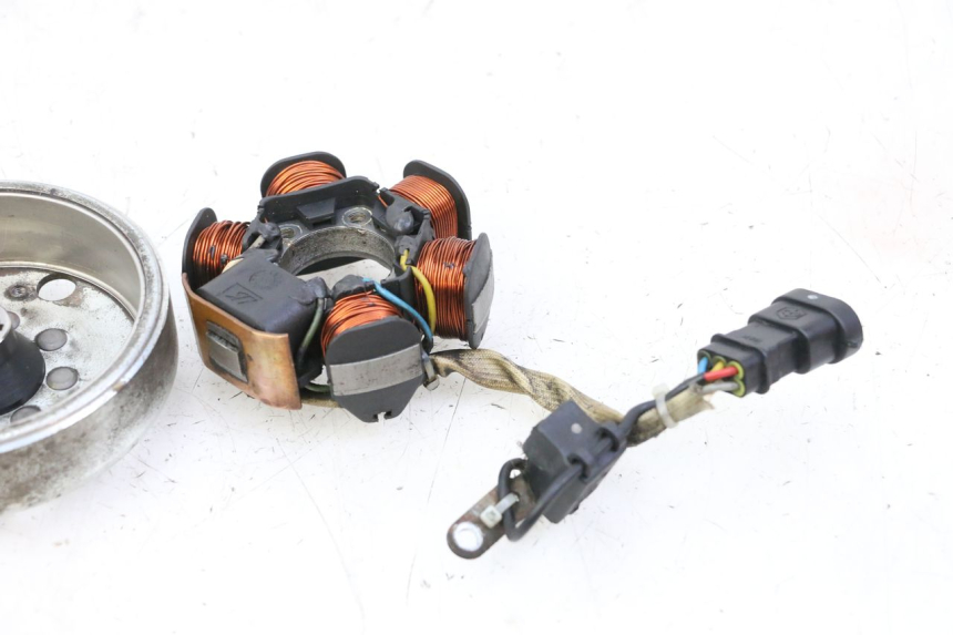 photo de ROTOR STATOR PIAGGIO FLY 2T 50 (2004 - 2017) - Technische Nahaufnahme