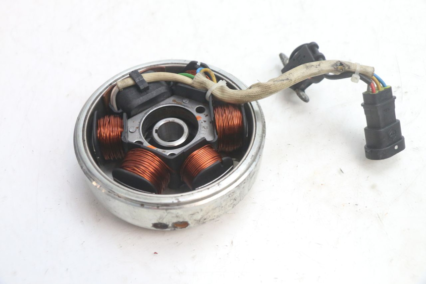 photo de ROTOR STATOR PIAGGIO FLY 2T 50 (2004 - 2017) - Alternative Perspektive