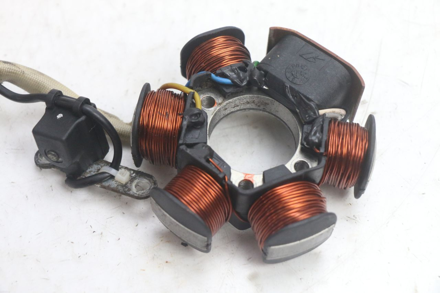 photo de ROTOR STATOR PIAGGIO FLY 2T 50 (2004 - 2017) - Gesamtansicht des Produkts