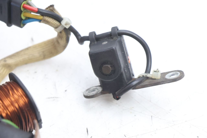 photo de ROTOR STATOR PIAGGIO FLY 2T 50 (2004 - 2017) - Details der Befestigungspunkte
