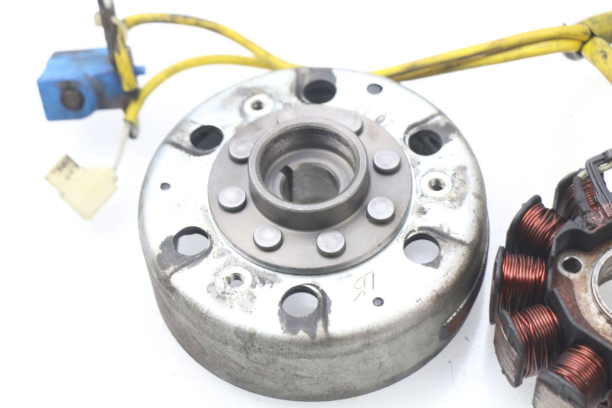 photo de LICHTMASCHINE PIAGGIO FLY 125 (2005 - 2012) - Geprüftes Gebrauchtteil