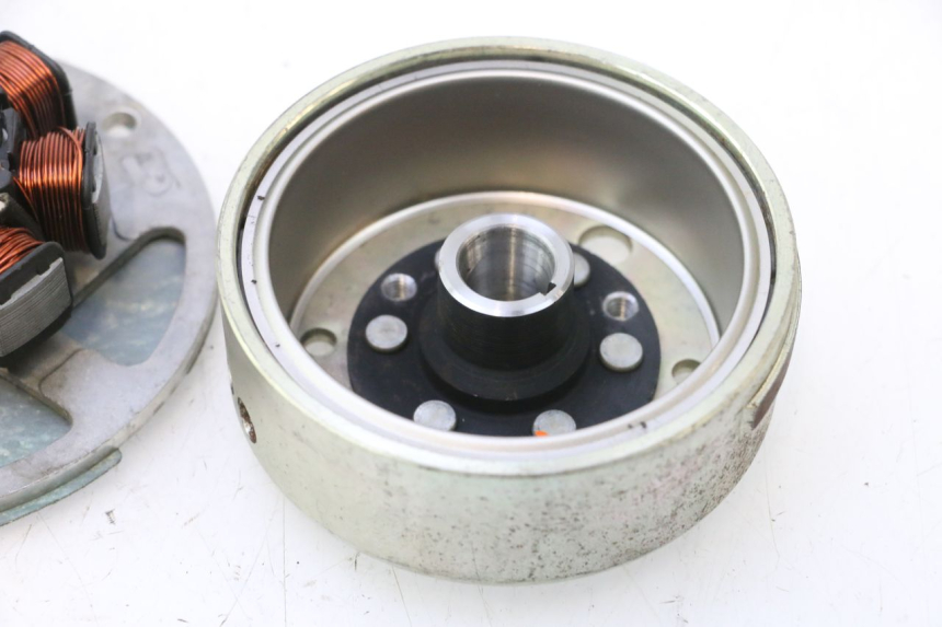 photo de LICHTMASCHINE KEEWAY HURRICANE 50 (2006 - 2019) - Geprüftes Gebrauchtteil
